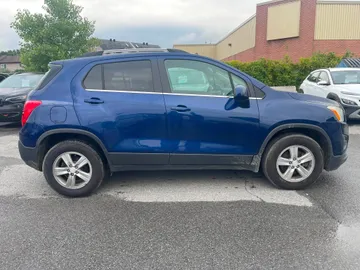 2016 Chevrolet Trax - image 6