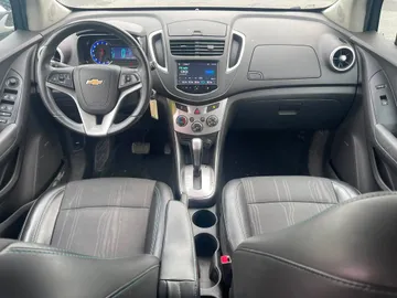2016 Chevrolet Trax - image 9