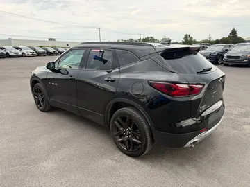 2019 Chevrolet Blazer - image 8