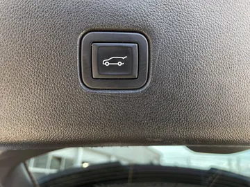 2019 Chevrolet Blazer - image 19