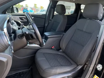 2019 Chevrolet Blazer - image 3