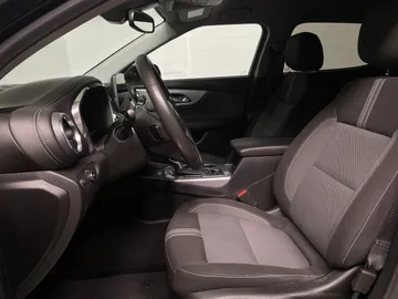 2023 Chevrolet Blazer - image 3