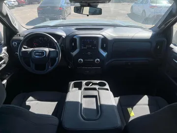 2024 GMC Sierra 1500 - image 9