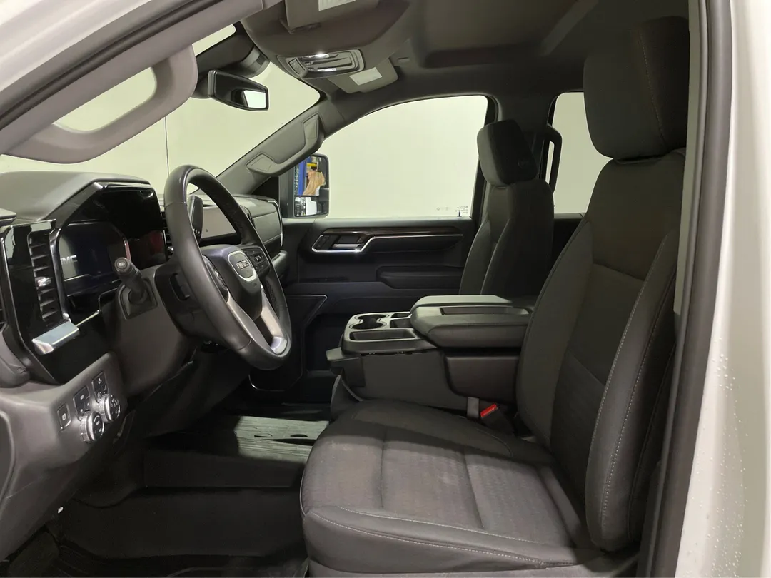 2024 GMC Sierra 1500 — photo 3