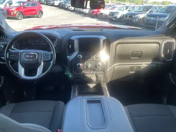 2022 GMC Sierra 1500 Limited - image 4