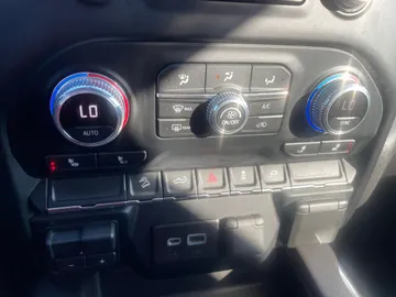 2022 GMC Sierra 1500 Limited - image 21