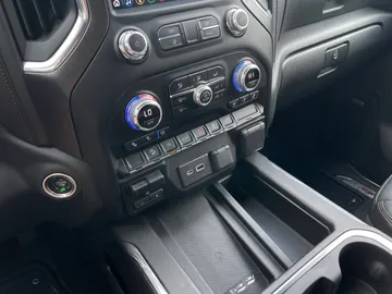 2022 GMC Sierra 1500 Limited - image 28