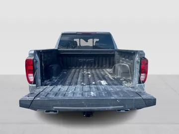 2024 GMC Sierra 1500 - image 13