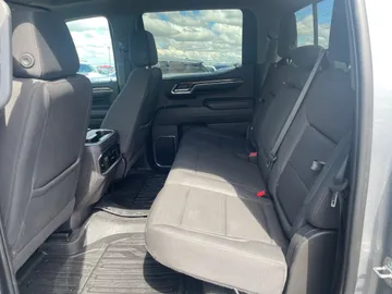 2024 GMC Sierra 1500 - image 15