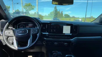 2024 GMC Sierra 1500 - image 9