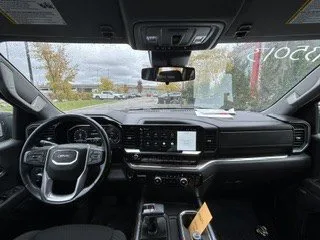 2023 GMC Sierra 1500 - image 8