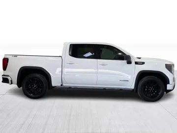 2022 GMC Sierra 1500 - image 2