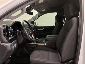 2022 GMC Sierra 1500 - image 3