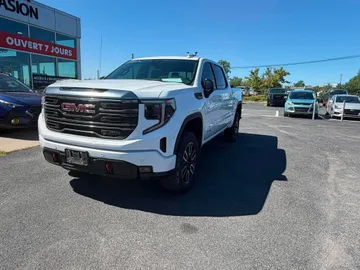 2024 GMC Sierra 1500 - image 3