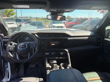2024 GMC Sierra 1500 - image 9
