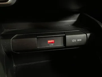 2023 Kia Rio 5-door - image 23