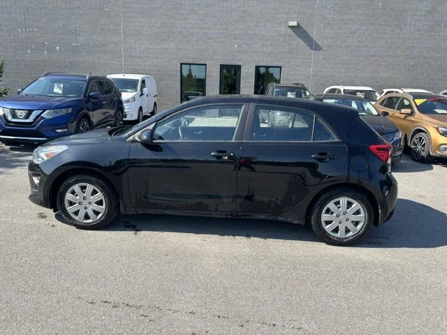 2022 Kia Rio 5 — photo 4