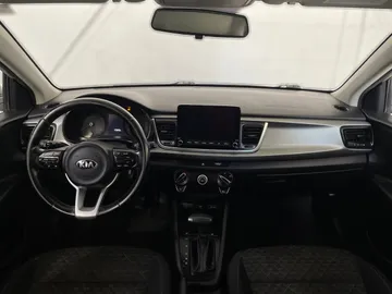 2021 Kia Rio 5 - image 13