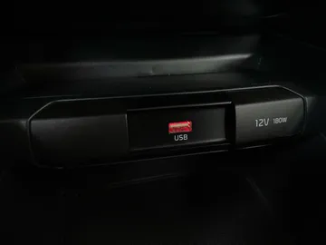 2021 Kia Rio 5 - image 21