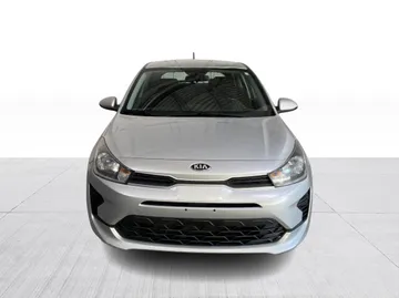2021 Kia Rio 5 - image 2