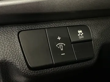 2021 Kia Rio 5 - image 23