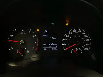 2021 Kia Rio 5 - image 14