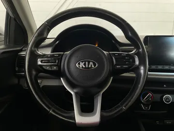 2021 Kia Rio 5 - image 15