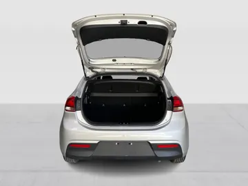 2021 Kia Rio 5 - image 12