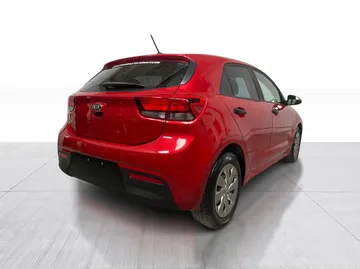 2020 Kia Rio 5-door - image 12