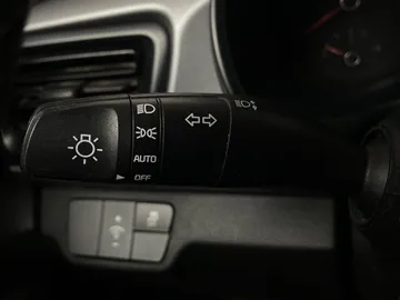 2020 Kia Rio 5-door - image 14