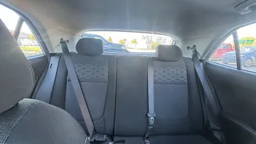 2018 Kia Rio 5 - image 9
