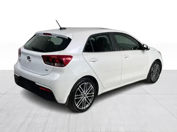 2018 Kia Rio 5 - image 15