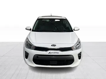 2018 Kia Rio 5 - image 9