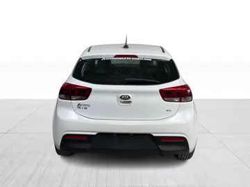 2018 Kia Rio 5 - image 13