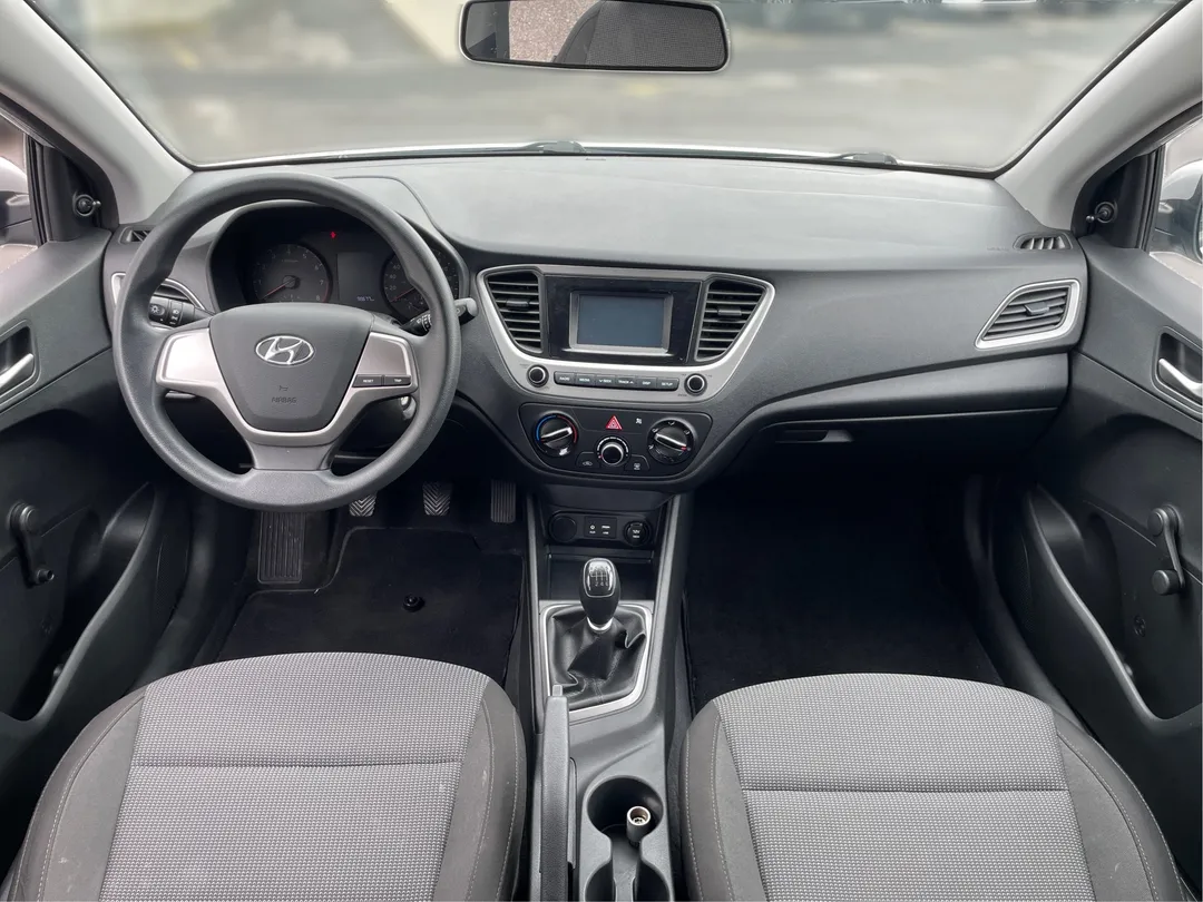 2020 Hyundai Accent — photo 4