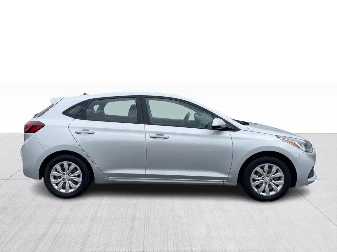 2020 Hyundai Accent — photo 2