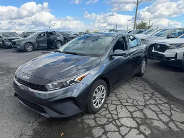 2023 Kia Forte - image 3