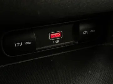 2023 Kia Forte - image 22