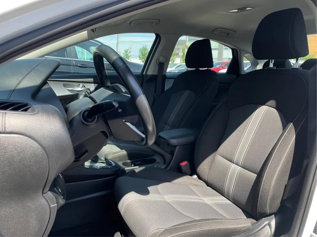 2024 Kia Forte — photo 3