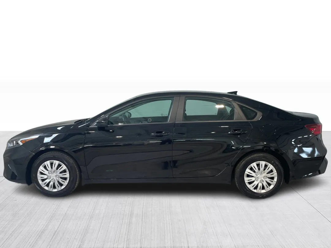 2023 Kia Forte for sale - photo 4