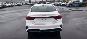 2024 Kia Forte - image 6