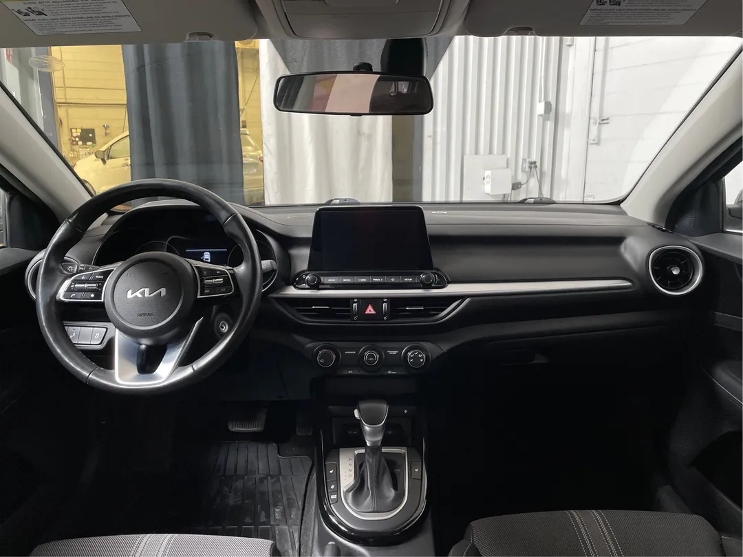 2023 Kia Forte — photo 4