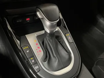 2023 Kia Forte - image 25