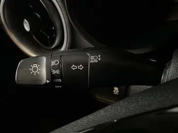 2024 Kia Forte - image 18