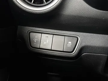 2024 Kia Forte - image 26