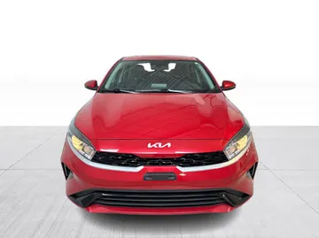 2024 Kia Forte - image 8