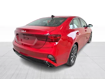 2024 Kia Forte - image 14