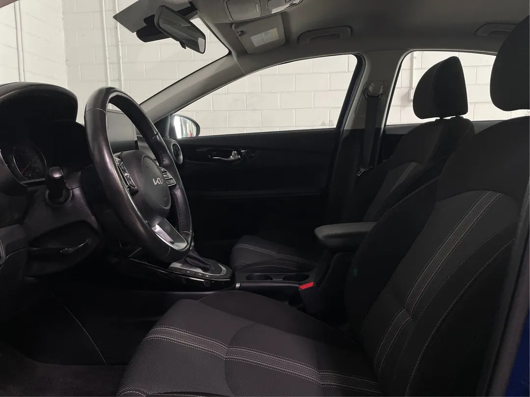 2023 Kia Forte — photo 3