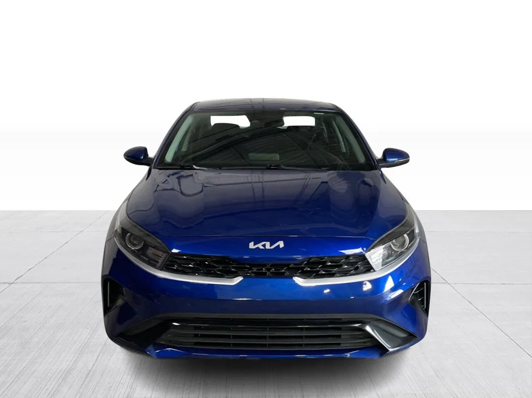 2023 Kia Forte — photo 7