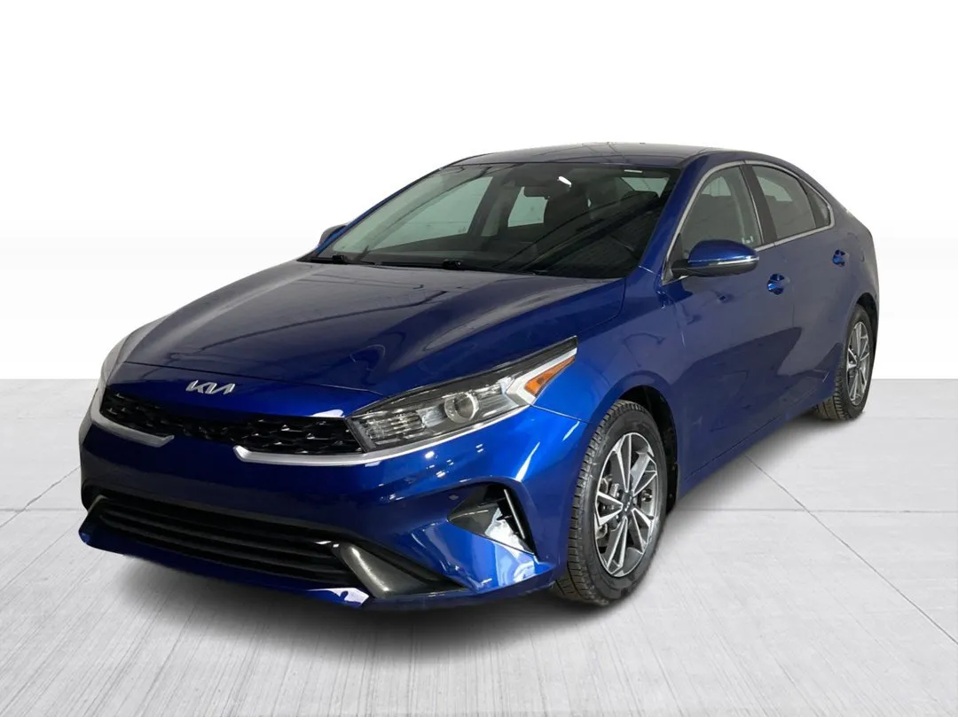 2023 Kia Forte — photo 8